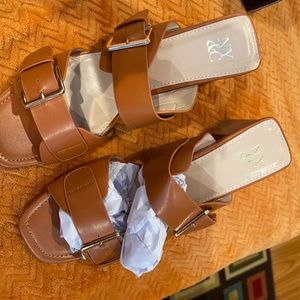 NY&C. Size 10 Willa Heel sandal